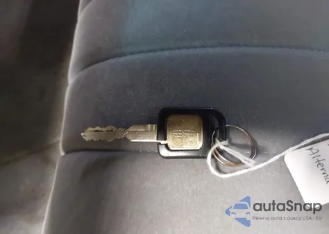 1994 Lincoln Town Car Executive из США, поврежденный, VIN 1LNLM81W7RY620177